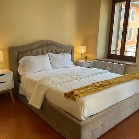 Apartment Montecchi House