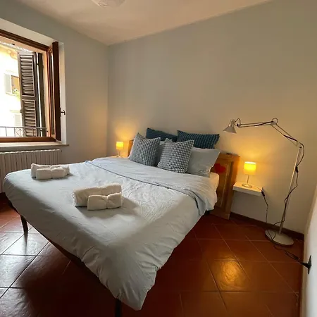 Apartment Montecchi House *