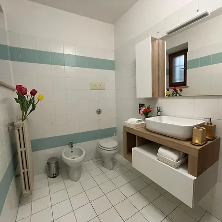 Apartment Montecchi House *