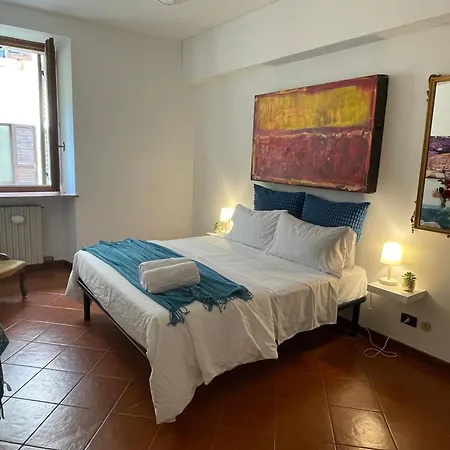 Montecchi House Verona