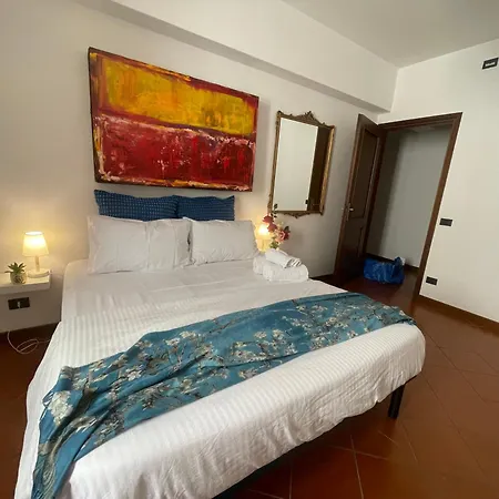 Montecchi House * Verona