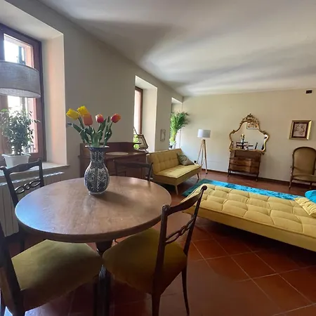 Montecchi House Διαμέρισμα *