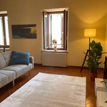 شقة Montecchi House