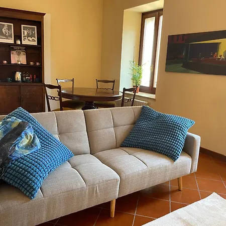 Montecchi House شقة *