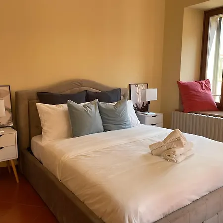 شقة Montecchi House