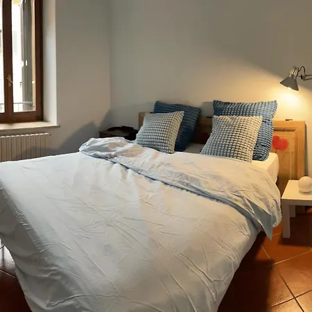 Montecchi House *