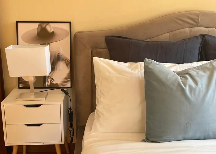 Montecchi House Apartmán *