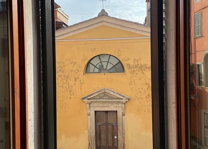 Montecchi House * 维罗纳