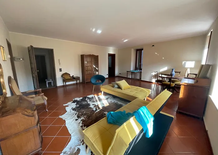 Montecchi House Apartmán *