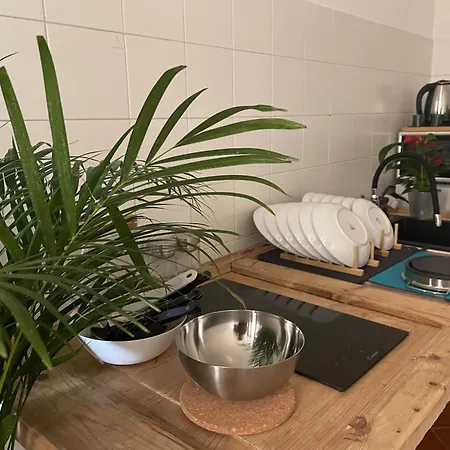 Montecchi House Апартаменты Верона