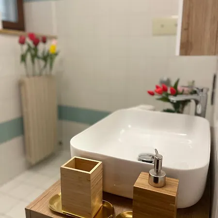 Montecchi House Апартаменты